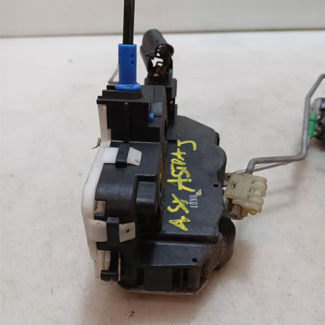 Serratura porta anteriore sinistra