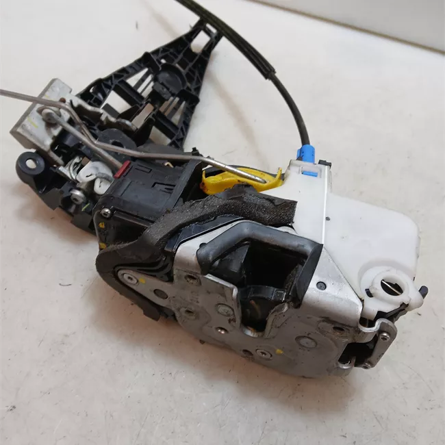 Serratura porta anteriore sinistra