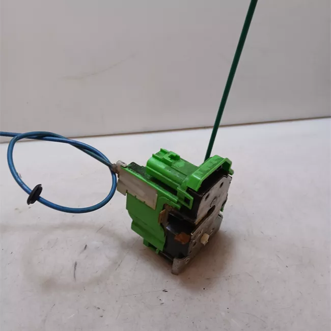 Serratura porta posteriore destra