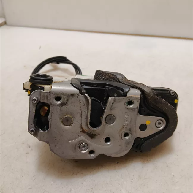 Serratura porta posteriore destra