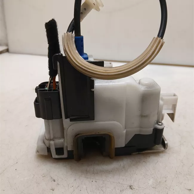 Serratura porta anteriore sinistra