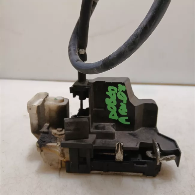 Serratura porta anteriore sinistra