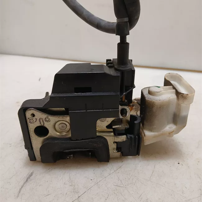 Serratura porta anteriore sinistra