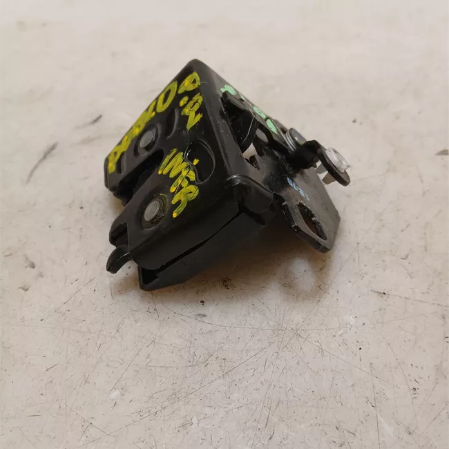 Serratura inferiore porta posteriore a battente