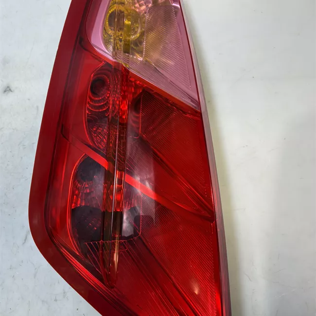 Fanale posteriore sinistro