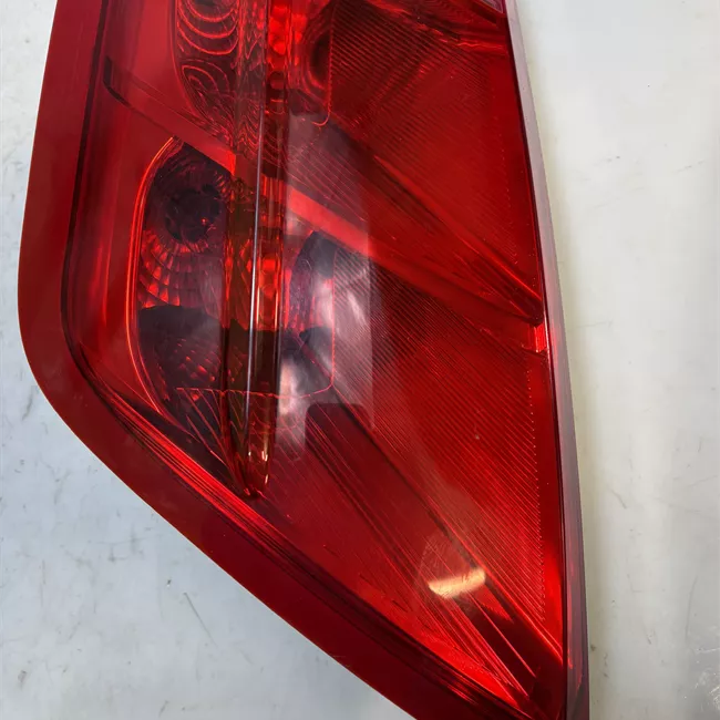 Fanale posteriore sinistro