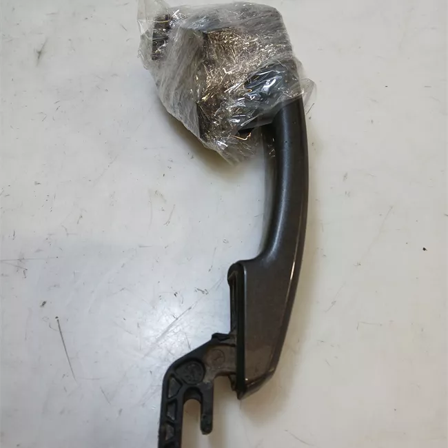 Maniglia porta posteriore sinistra primer