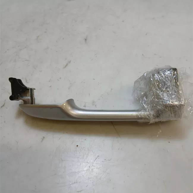 Maniglia porta posteriore sinistra