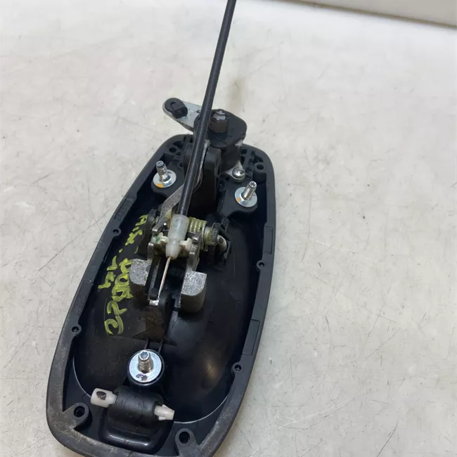 Maniglia porta anteriore sinistra