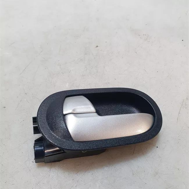 Maniglia interna apertura porta posteriore sinistra Argento