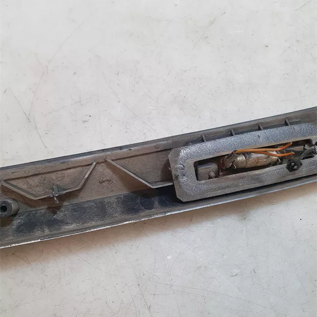 Maniglia portello posteriore con primer