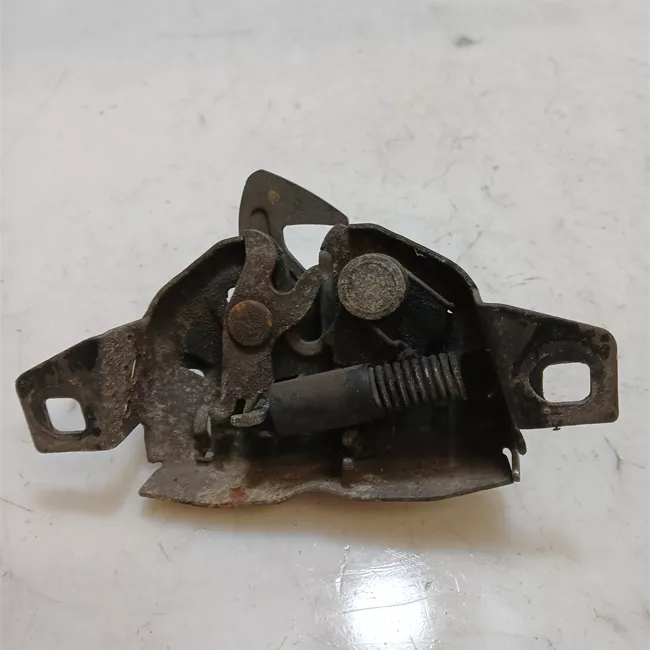 Serratura cofano anteriore