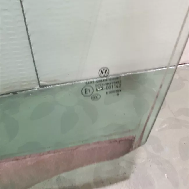 Scendente porta anteriore sinistro