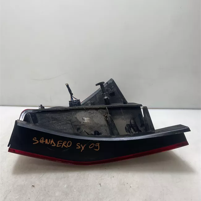 Fanale posteriore sinistro