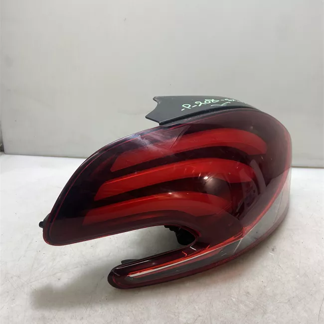 Fanale posteriore sinistro