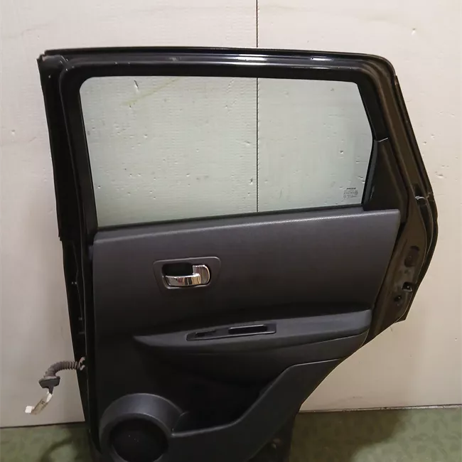 Porta posteriore destra