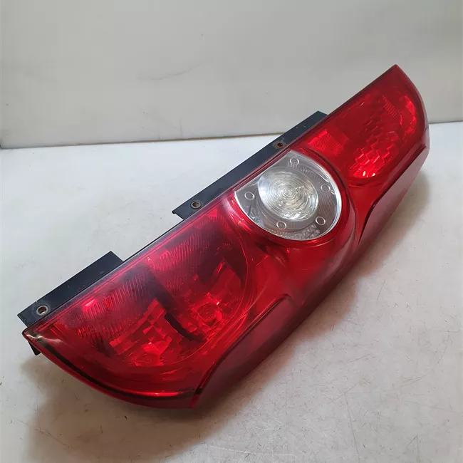 Fanale posteriore destro