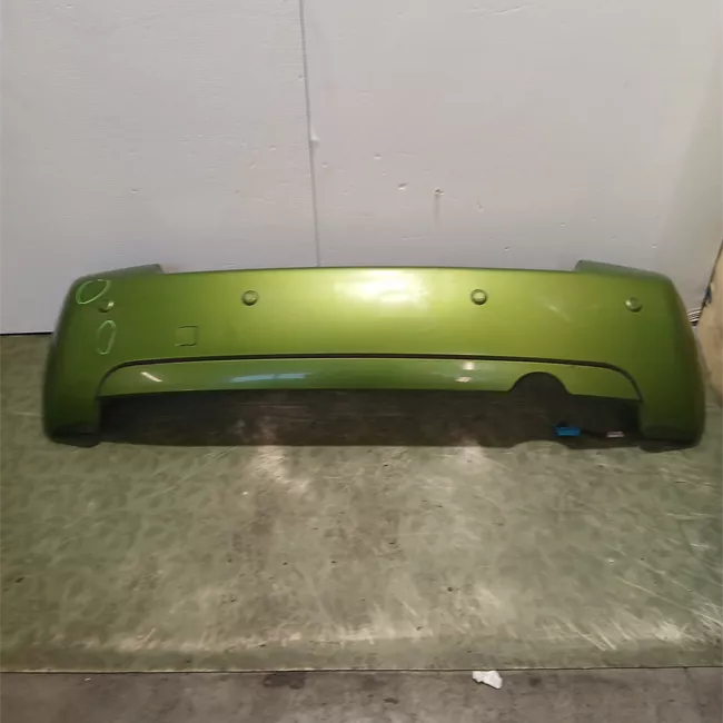 Paraurti posteriore con primer