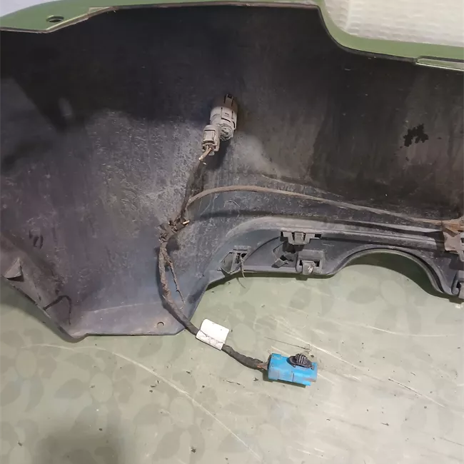 Paraurti posteriore con primer