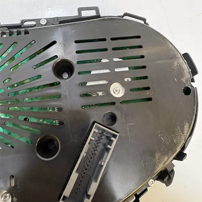 Quadro strumenti completo centr info guid monocro metric marrone