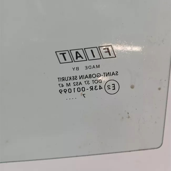 Scendente porta posteriore destro