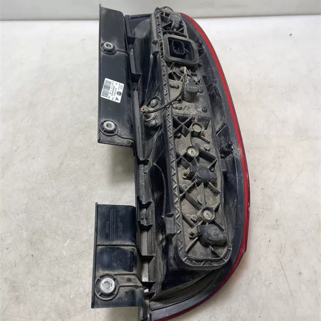 Fanale posteriore sinistro