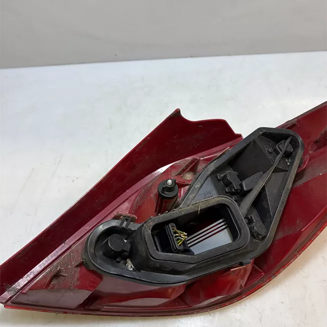 Fanale posteriore sinistro