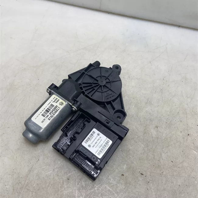 Motorino alzacristallo porta anteriore sinistro