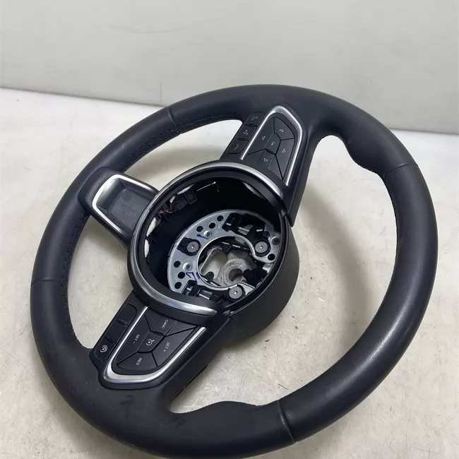 Volante Pelle con comandi radio/telefono