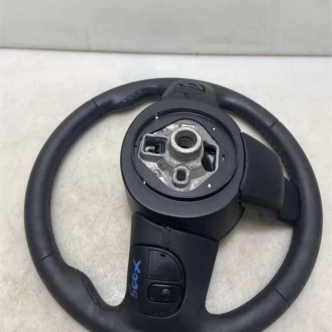 Volante Pelle con comandi radio/telefono