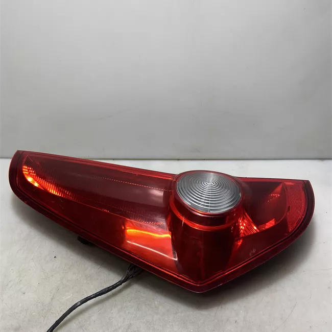 Fanale posteriore sinistro