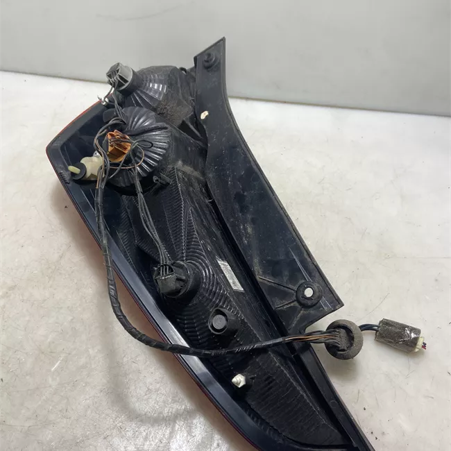 Fanale posteriore sinistro