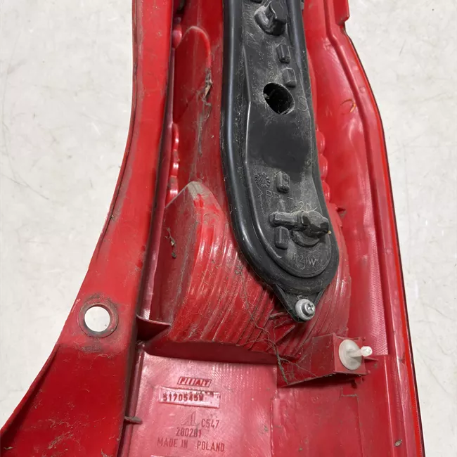 Fanale posteriore sinistro 11/04<