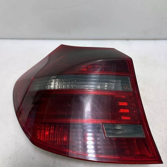 Fanale posteriore sinistro