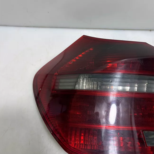 Fanale posteriore sinistro