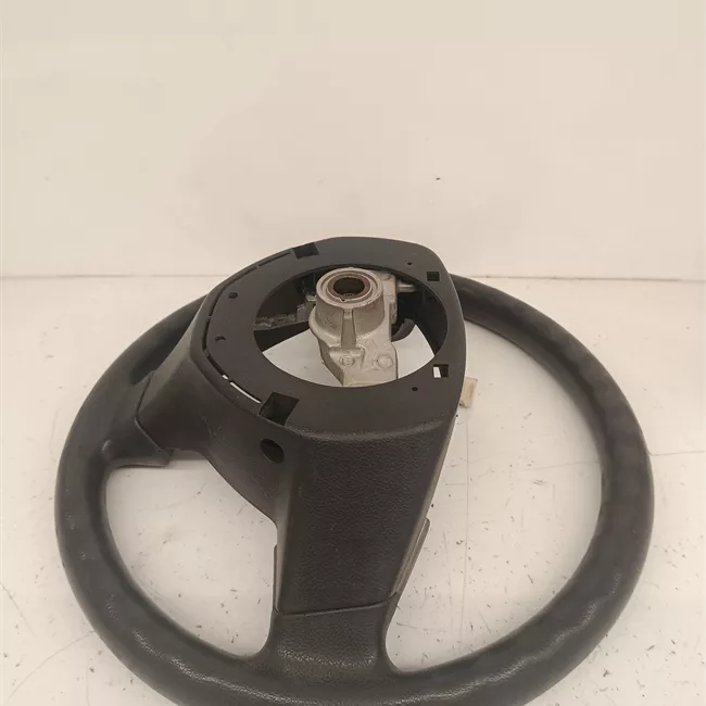 Volante con comandi radio