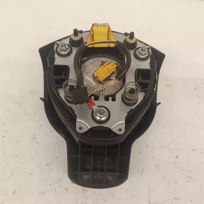 Dispositivo airbag lato guida volante multifunzione