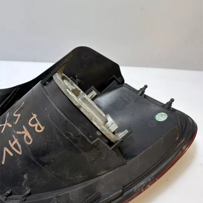 Fanale posteriore sinistro