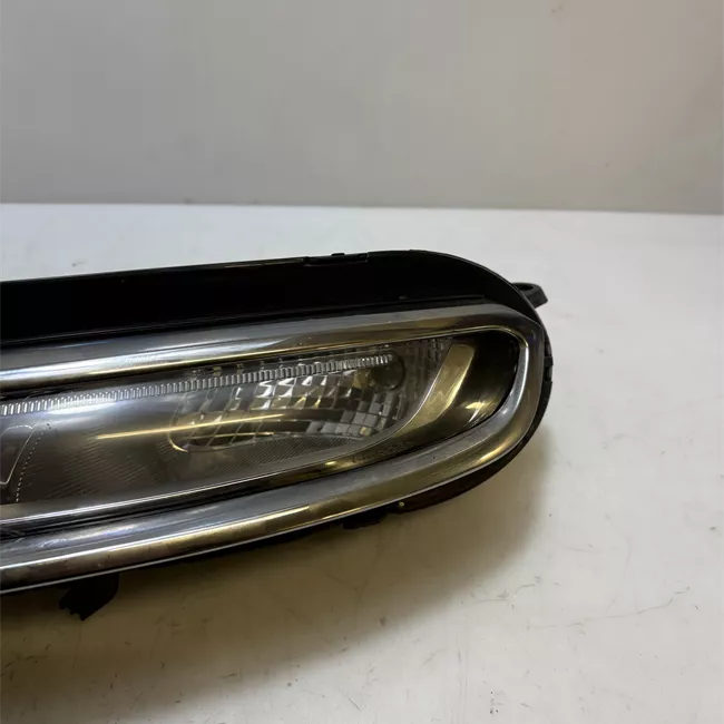 Fanalino anteriore sinistro