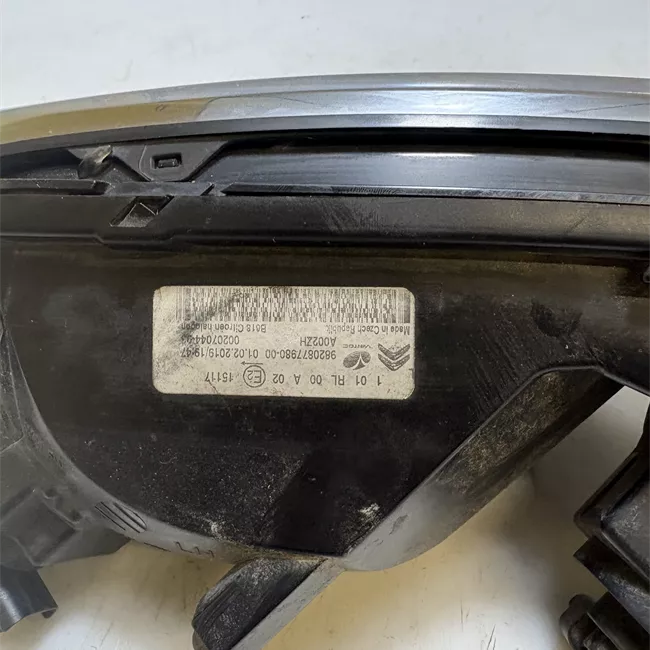 Fanalino anteriore sinistro