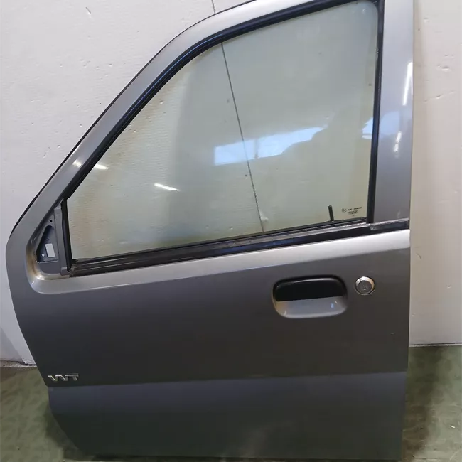 Porta anteriore sinistra