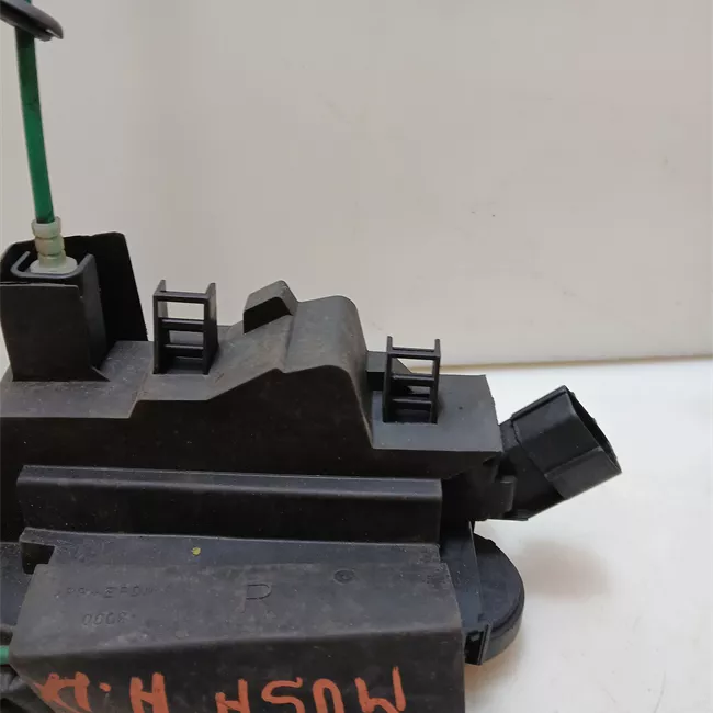 Serratura chiusura centralizzata porta anteriore destra