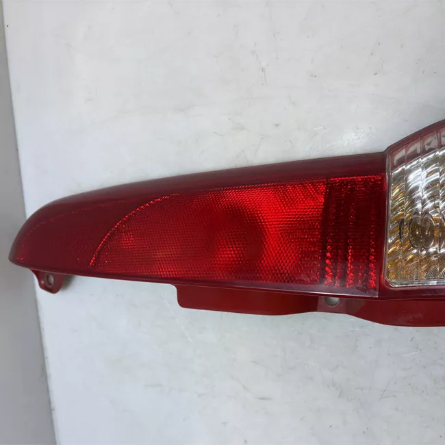 Fanale posteriore destro 11/04>