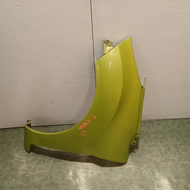 Parafango anteriore sinistro