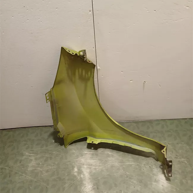 Parafango anteriore sinistro