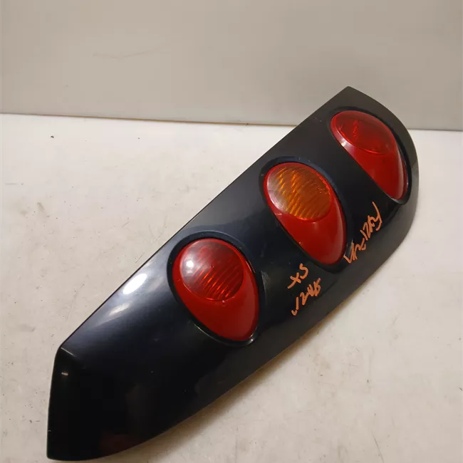 Fanale posteriore sinistro 04-05<