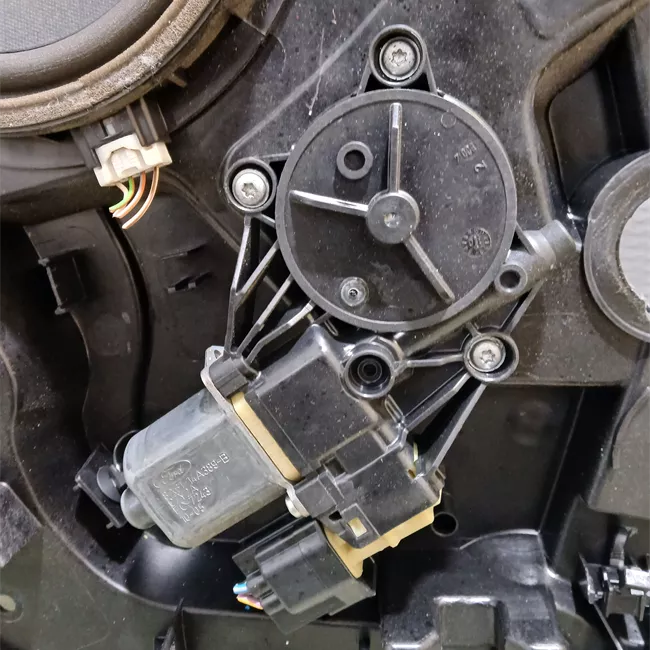 Alzacristallo elettrico porta anteriore sinistro