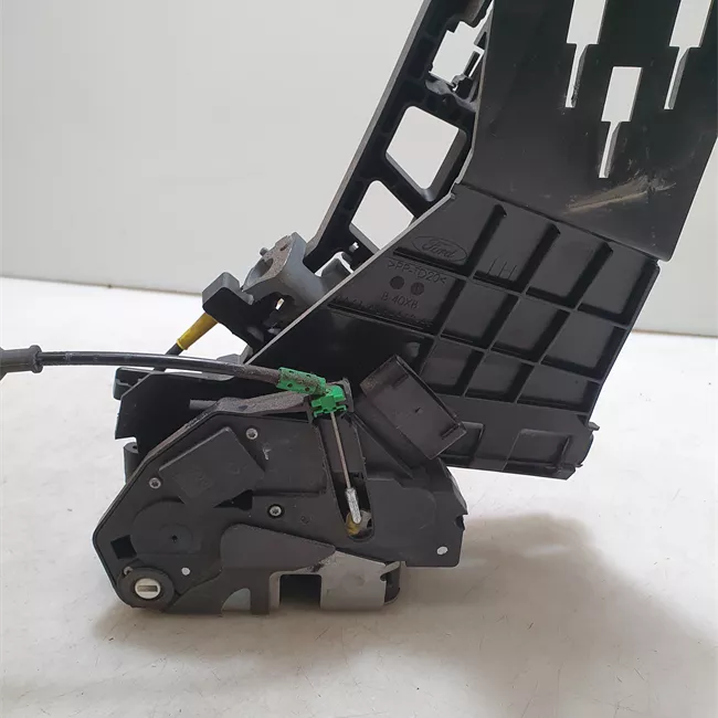 Serratura porta posteriore sinistra con dispositivo antifurto