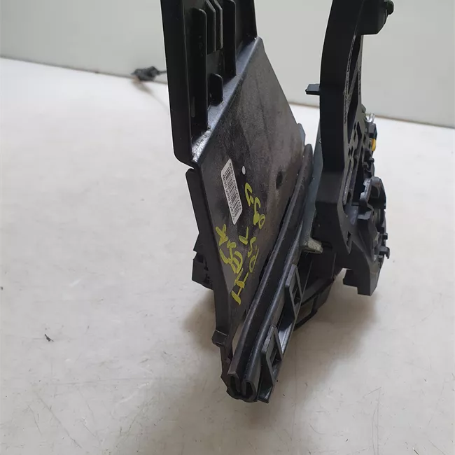 Serratura porta posteriore sinistra con dispositivo antifurto