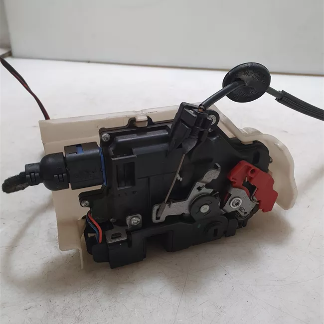 Serratura porta posteriore destra